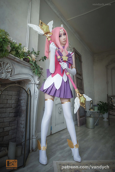 Lux Star Guardian Cosplay..